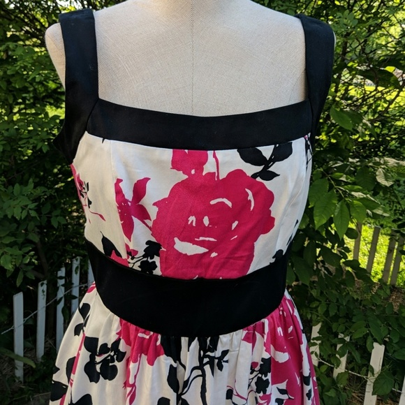 Aline fitted waist cotton floral bold tea dress 10 - Picture 5 of 8